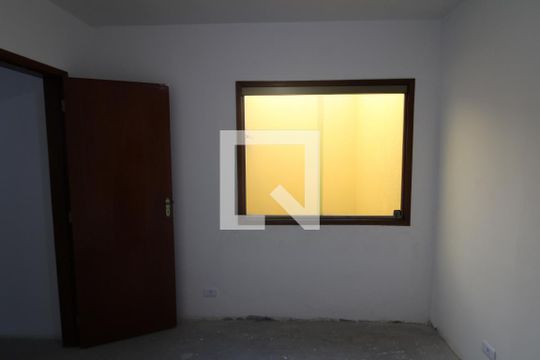 Quarto 3 de casa de condomínio para alugar com 3 quartos, 130m² em Vila Santos, São Paulo