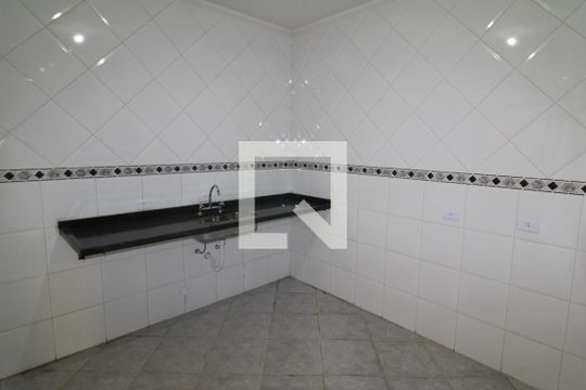 Cozinha de casa de condomínio para alugar com 3 quartos, 130m² em Vila Santos, São Paulo