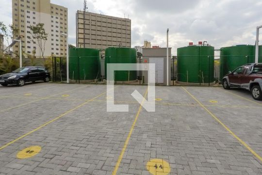 Garagem de kitnet/studio à venda com 1 quarto, 36m² em Cambuci, São Paulo