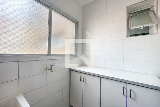 Área de Serviço de apartamento para alugar com 3 quartos, 100m² em Balneário Cidade Atlântica, Guarujá
