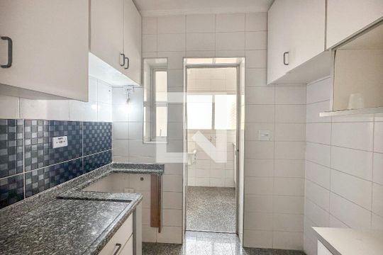 Cozinha de apartamento para alugar com 3 quartos, 100m² em Balneário Cidade Atlântica, Guarujá
