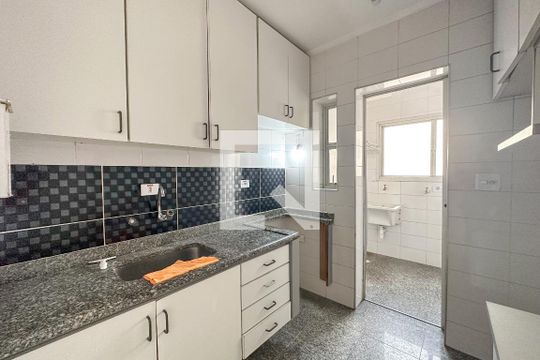 Cozinha de apartamento para alugar com 3 quartos, 100m² em Balneário Cidade Atlântica, Guarujá