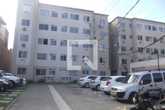 Área comum de apartamento para alugar com 1 quarto, 40m² em Del Castilho, Rio de Janeiro