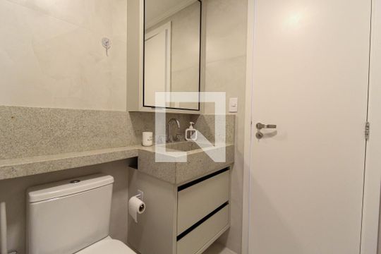 Banheiro de kitnet/studio à venda com 1 quarto, 28m² em Moema, São Paulo