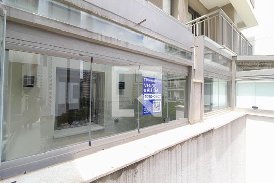 Placa de kitnet/studio à venda com 1 quarto, 28m² em Moema, São Paulo
