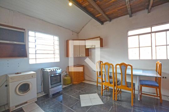 Cozinha de apartamento à venda com 1 quarto, 75m² em Cristal, Porto Alegre