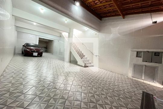 Garagem de casa à venda com 2 quartos, 325m² em Vila Guarani (z Sul), São Paulo