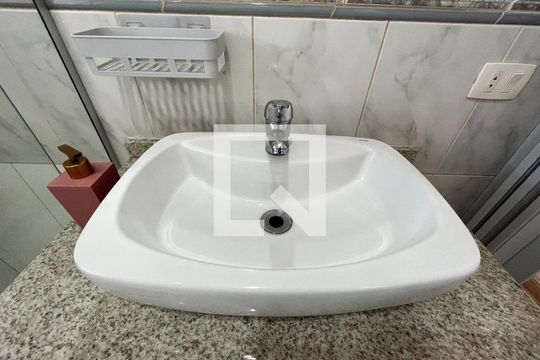 Banheiro da Suíte de casa à venda com 2 quartos, 325m² em Vila Guarani (z Sul), São Paulo