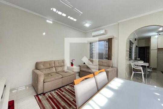 Sala de casa à venda com 2 quartos, 325m² em Vila Guarani (z Sul), São Paulo