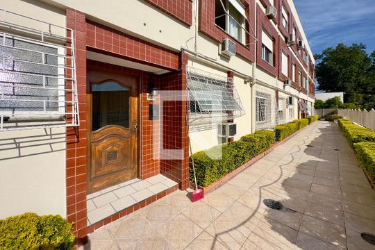 Área comum de apartamento para alugar com 1 quarto, 50m² em Santo Antônio, Porto Alegre