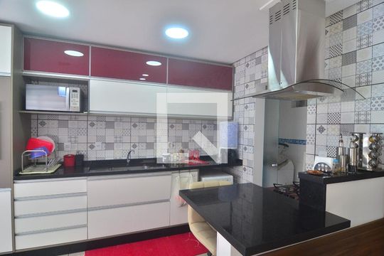 Cozinha de casa de condomínio à venda com 3 quartos, 122m² em Harmonia, Canoas