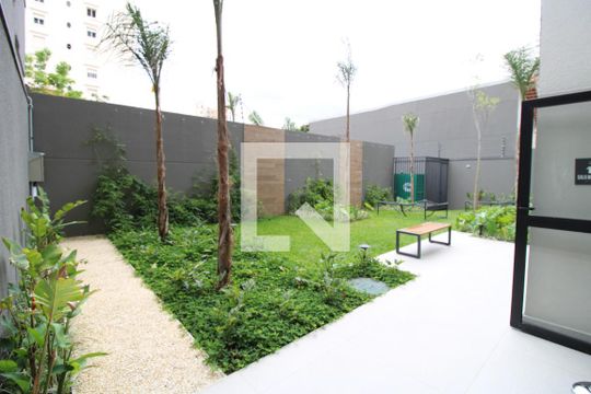 Área comum - Jardim  de kitnet/studio para alugar com 1 quarto, 24m² em Perdizes, São Paulo