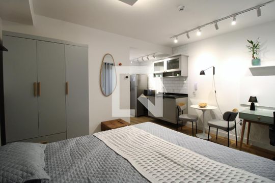 Suíte  de kitnet/studio para alugar com 1 quarto, 24m² em Perdizes, São Paulo