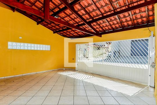 Garagem de casa para alugar com 2 quartos, 100m² em Jardim Artidoro, Guarulhos