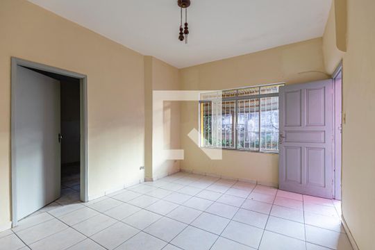 Casa para alugar com 2 quartos, 83m² em Vila Pires, Santo André
