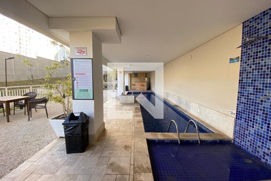 Piscina de apartamento para alugar com 2 quartos, 47m² em Jardim Maria Luiza, Osasco