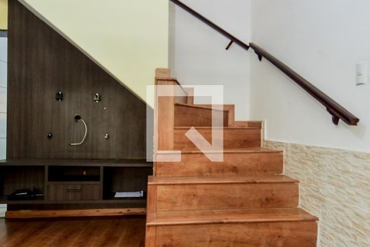 Sala de casa à venda com 2 quartos, 110m² em Jardim Guimarães, Guarulhos