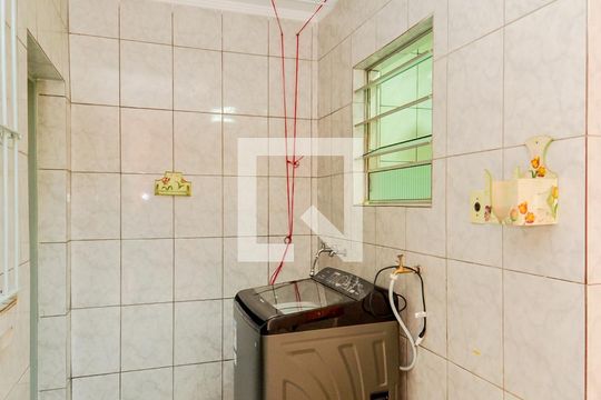 Área de Serviço de casa à venda com 2 quartos, 110m² em Jardim Guimarães, Guarulhos