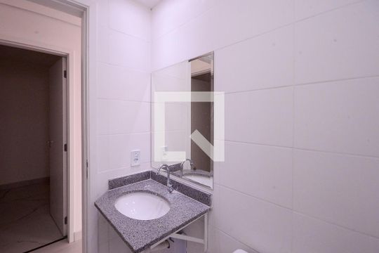 Banheiro  de apartamento à venda com 2 quartos, 42m² em Sacomã, São Paulo