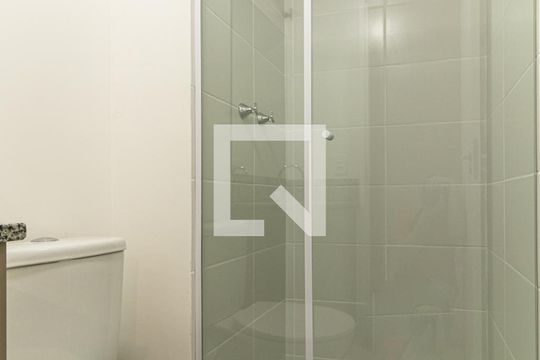 Banheiro  de kitnet/studio à venda com 1 quarto, 24m² em Vila Buarque, São Paulo