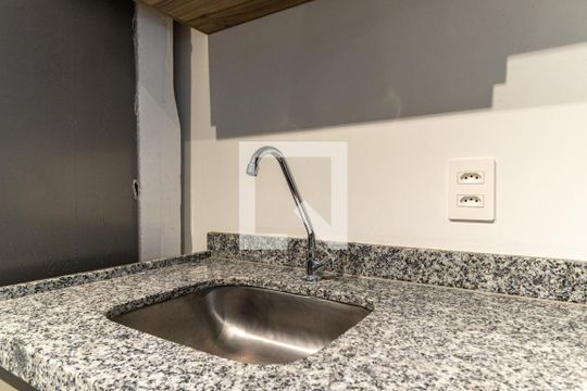 Cozinha de kitnet/studio à venda com 1 quarto, 24m² em Vila Buarque, São Paulo
