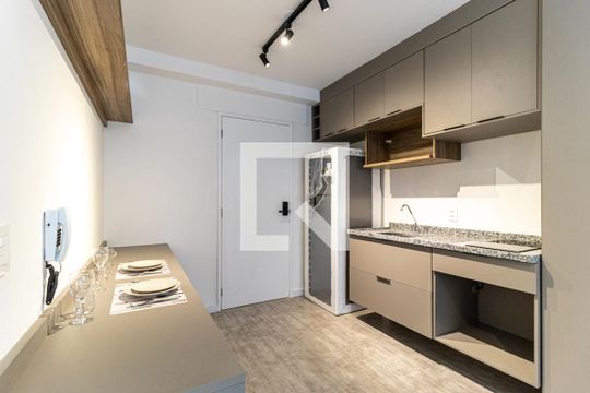 Cozinha de kitnet/studio à venda com 1 quarto, 24m² em Vila Buarque, São Paulo