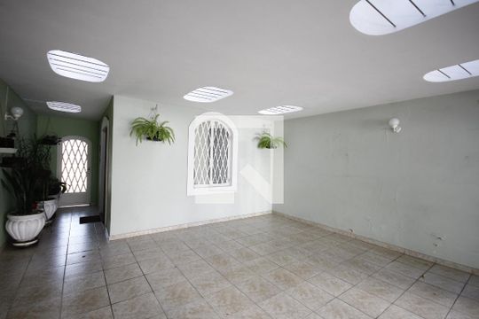 Garagem de casa à venda com 3 quartos, 161m² em Nova Klabim , São Paulo