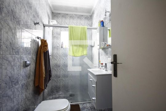 Banheiro de casa à venda com 3 quartos, 161m² em Nova Klabim , São Paulo
