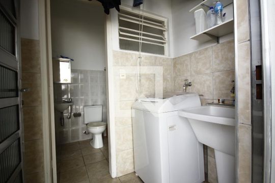 Área de Serviço de casa à venda com 3 quartos, 161m² em Nova Klabim , São Paulo