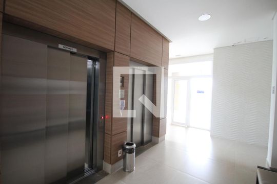 Hall de Entrada de apartamento à venda com 3 quartos, 82m² em Vila Mariana, São Paulo
