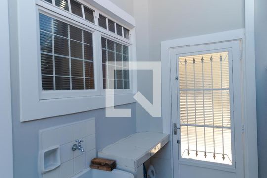 Área de Serviço 01 de casa à venda com 4 quartos, 300m² em Parque Taquaral, Campinas