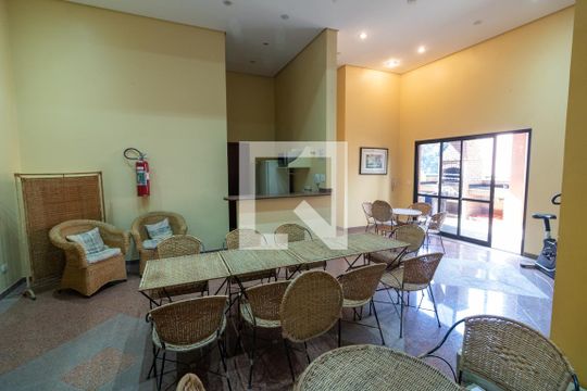 Área comum de apartamento para alugar com 3 quartos, 155m² em Vila Suzana, São Paulo