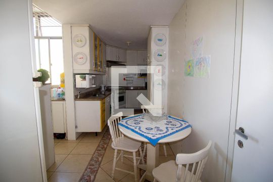 Cozinha de apartamento à venda com 2 quartos, 86m² em Vila Isabel, Rio de Janeiro