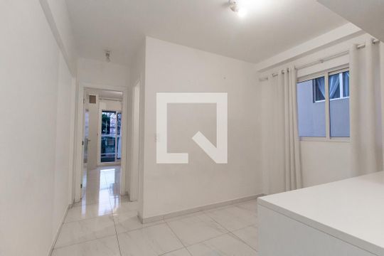Sala de apartamento para alugar com 1 quarto, 37m² em Portão, Curitiba