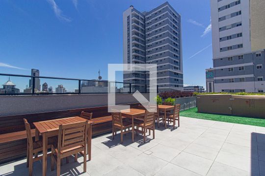 Área comum de kitnet/studio para alugar com 1 quarto, 32m² em Batel , Curitiba