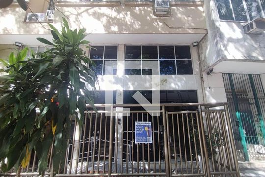 Fachada de apartamento à venda com 1 quarto, 60m² em Copacabana, Rio de Janeiro