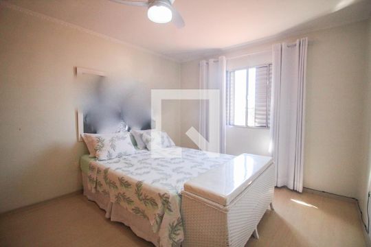 Quarto 1 de casa à venda com 3 quartos, 207m² em Vila Nivi, São Paulo