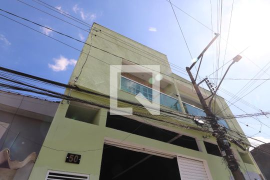 Fachada de casa para alugar com 1 quarto, 45m² em Parque São Rafael, São Paulo