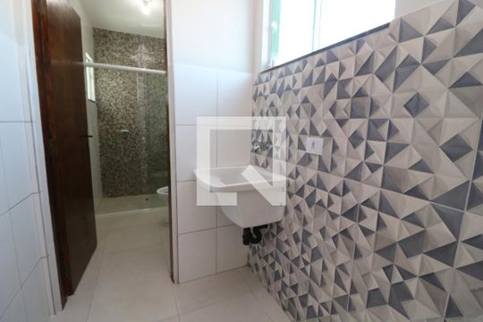 Área de Serviço de casa para alugar com 1 quarto, 45m² em Parque São Rafael, São Paulo