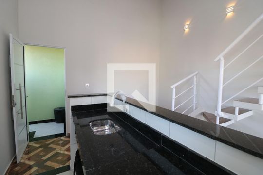 Cozinha de casa para alugar com 1 quarto, 45m² em Parque São Rafael, São Paulo
