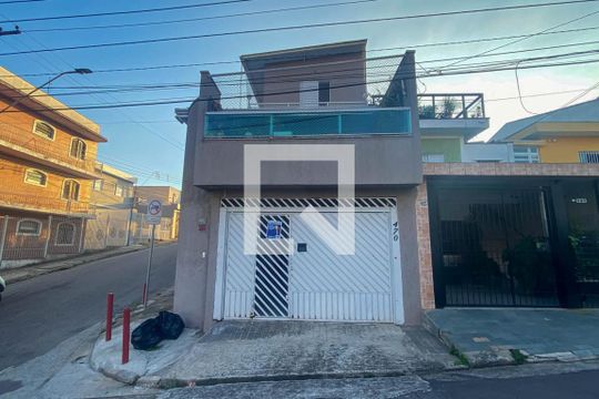 Fachada de casa à venda com 3 quartos, 235m² em Taboão, São Bernardo do Campo