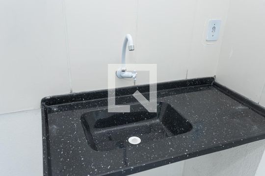 Sala e cozinha de casa para alugar com 2 quartos, 50m² em Casa Verde Média, São Paulo