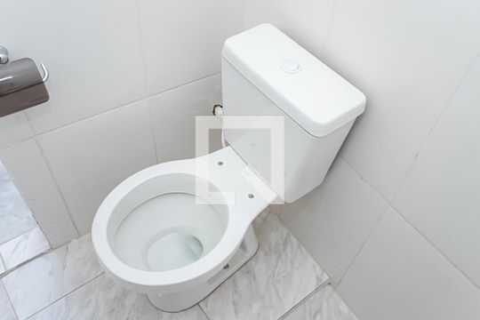 Banheiro de casa para alugar com 2 quartos, 50m² em Casa Verde Média, São Paulo
