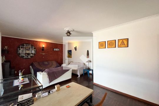 Casa à venda com 5 quartos, 300m² em Parque Jabaquara, São Paulo