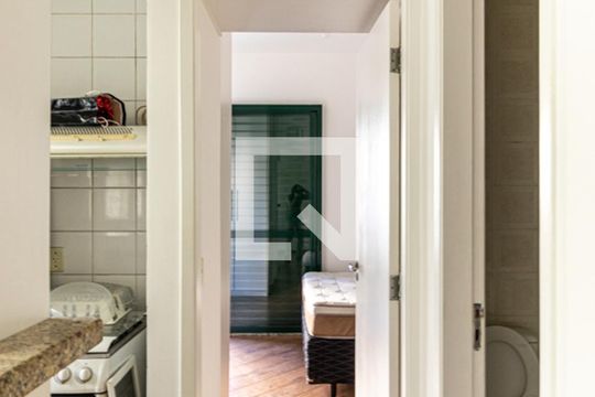 Corredor de apartamento para alugar com 1 quarto, 33m² em Consolação, São Paulo