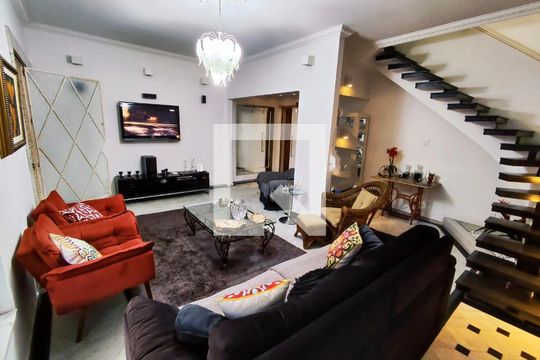 Sala de casa de condomínio à venda com 4 quartos, 300m² em Lins de Vasconcelos, Rio de Janeiro
