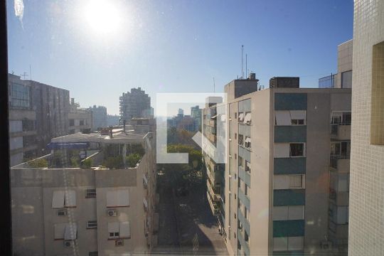 Sala - Vista de apartamento para alugar com 1 quarto, 55m² em Independência, Porto Alegre