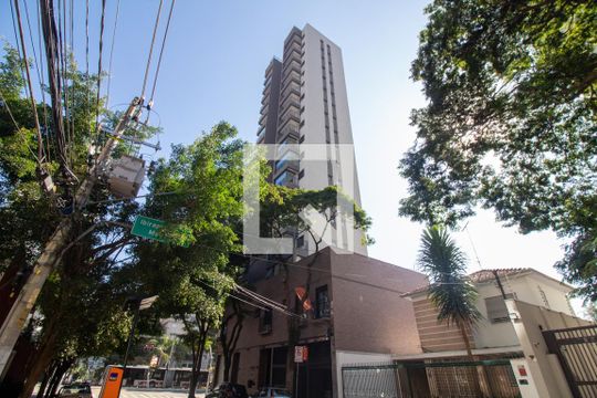 Fachada de kitnet/studio para alugar com 1 quarto, 26m² em Campo Belo, São Paulo