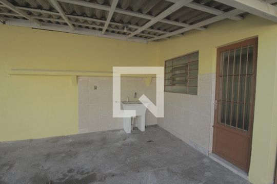 Área de Serviço de casa à venda com 3 quartos, 300m² em Sarandi, Porto Alegre