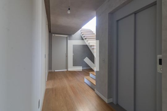 Elevador de casa de condomínio à venda com 4 quartos, 1200m² em Barra da Tijuca, Rio de Janeiro